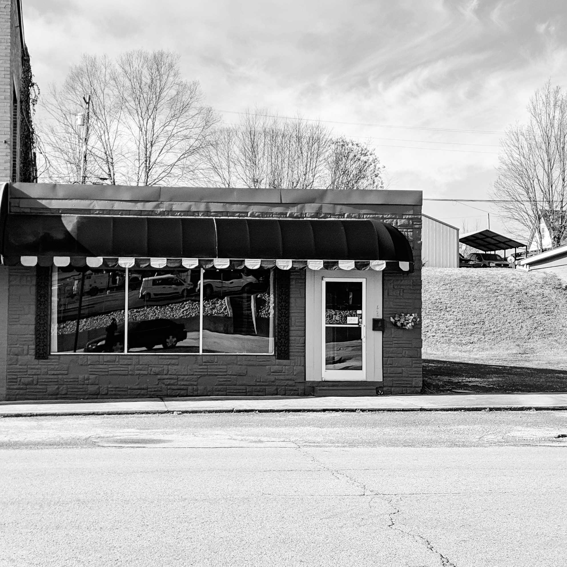 Find And Book A In Oneida, TN Vagaro